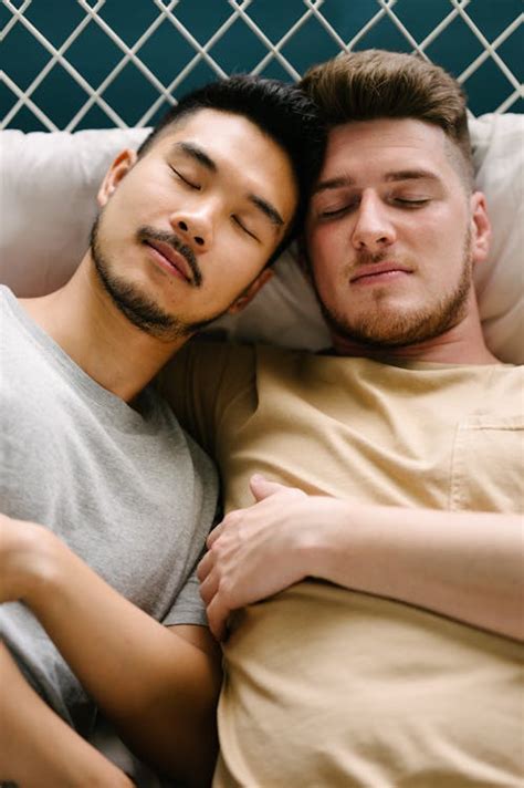 sleepingmen myvidster|Sleeping men .